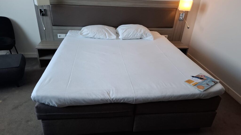 hotel02